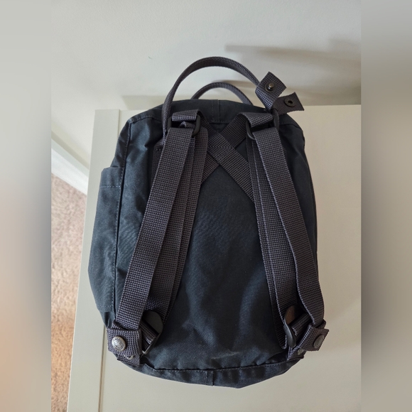 fjallraven 10l mini backpack Fjllrven Kanken - Compact Everyday Carry, Durable Vinylon Fabric - Travel, Sky Blue this backpack combines functionality with a touch of elegance Fjllrven Knken Rainbow Mini